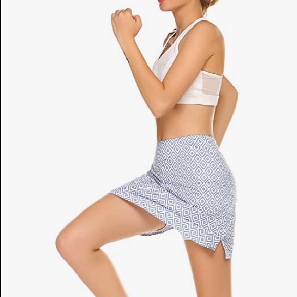 Women's Active Athletic Skorts 2 Layer Skirt - Picture 4 of 6